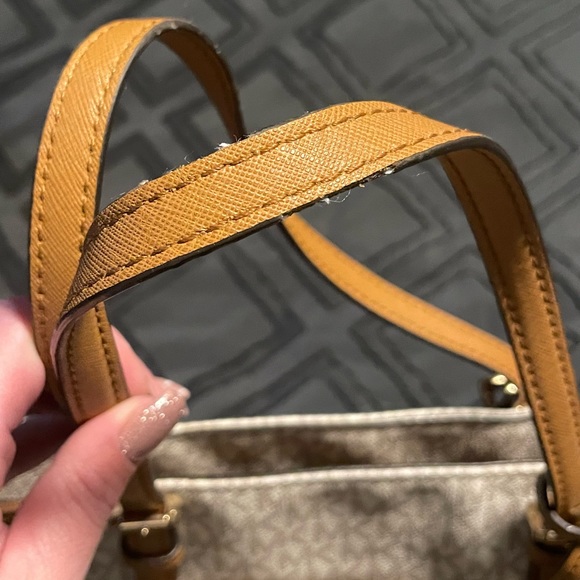 Michael Kors Bag & Wallet - Picture 4 of 6